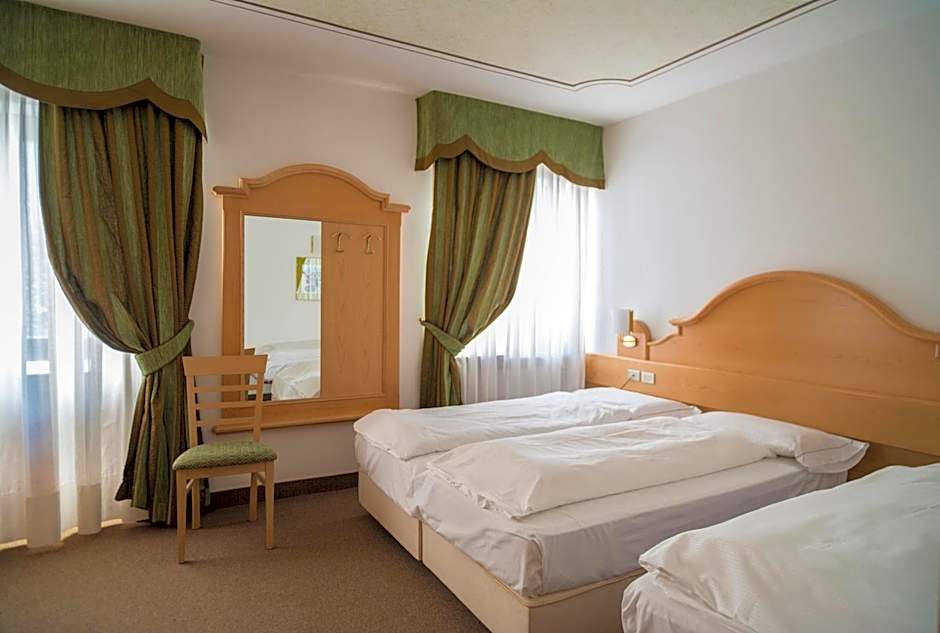 Hotel Monzoni - San Pellegrino