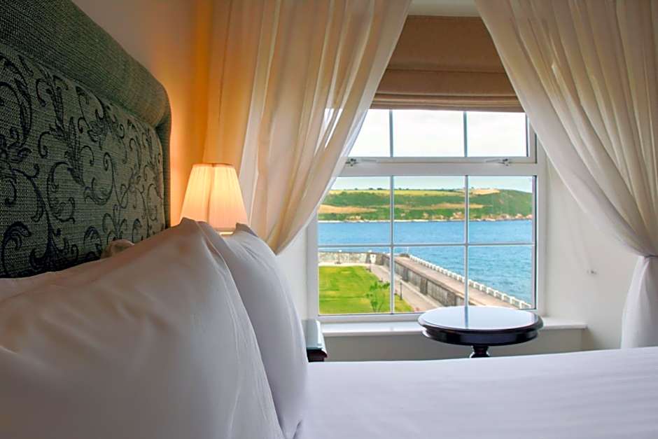 Walter Raleigh Hotel