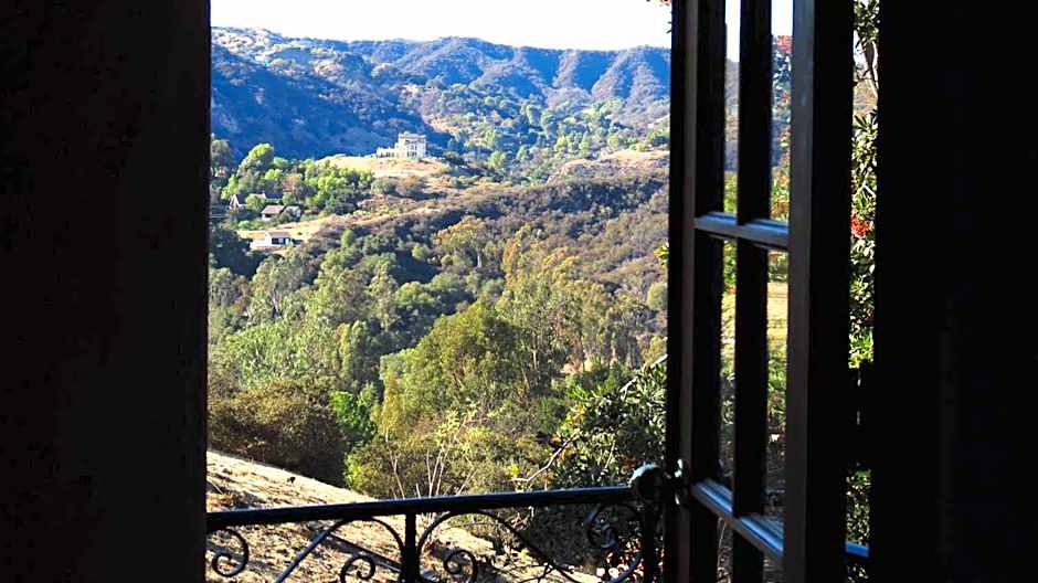 Topanga Canyon Inn Bed and Breakfast