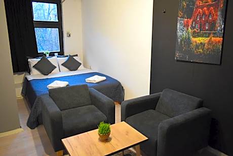 M - Square Private Rooms