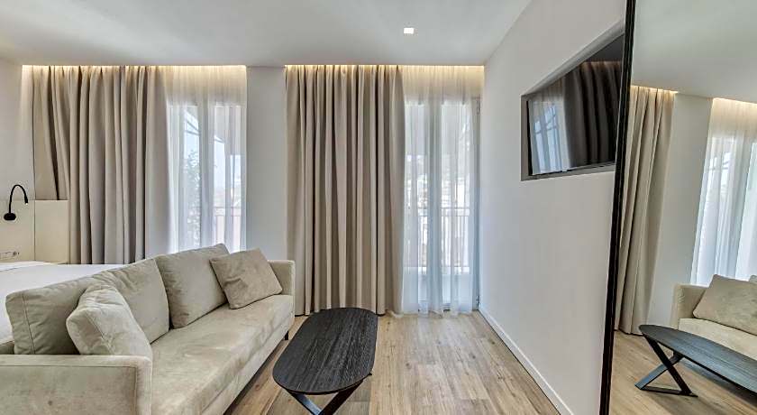 Bitzaro Boutique Hotel