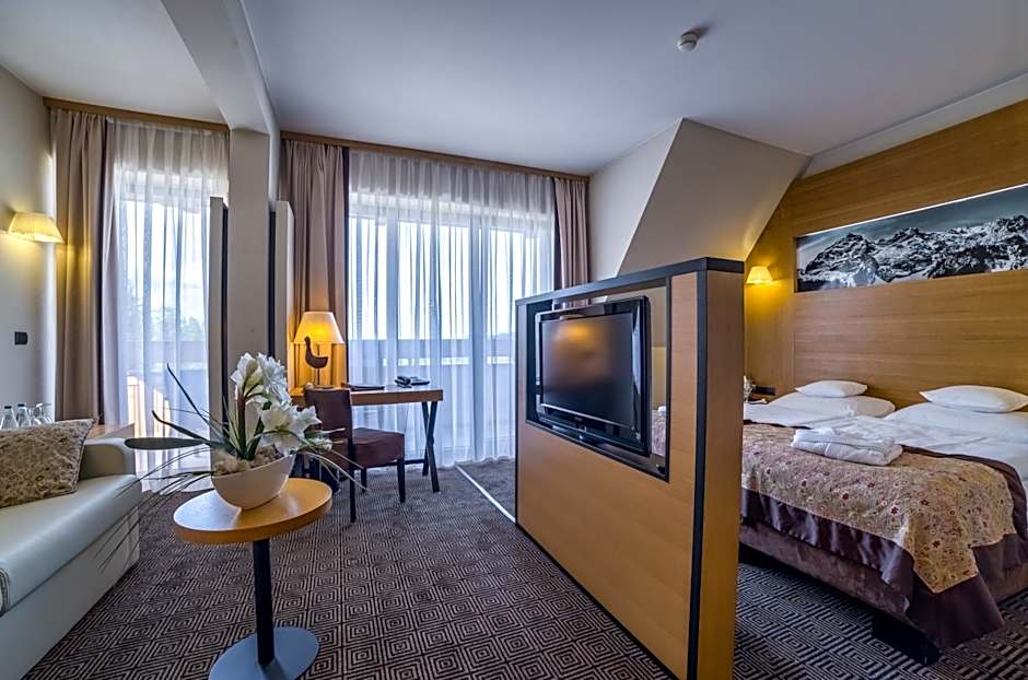 Grand Nosalowy Dwór