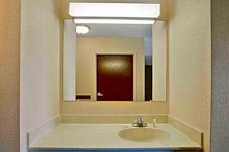 2 Queen Beds Non-Smoking