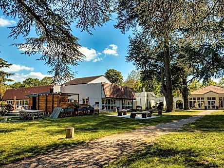 Mercure Parc Du Coudray Demeure De Campagne