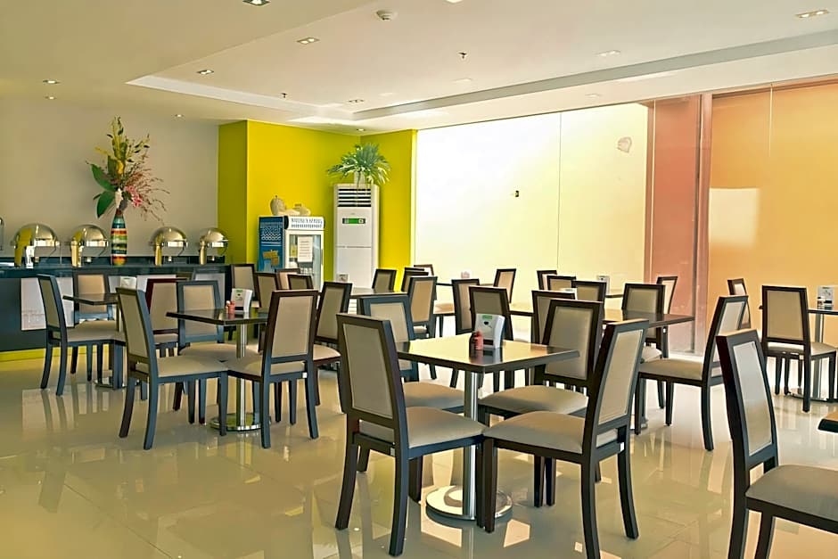Canberry Hotel