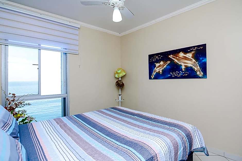 Apartamento no Morro do Maluf, frente ao mar