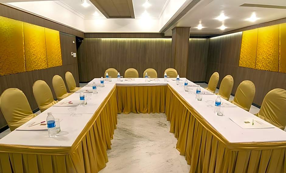 Shenbaga Hotel & Convention Centre