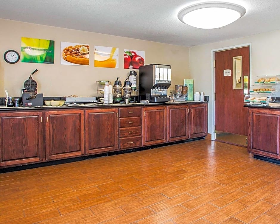 Quality Inn & Suites Franklin