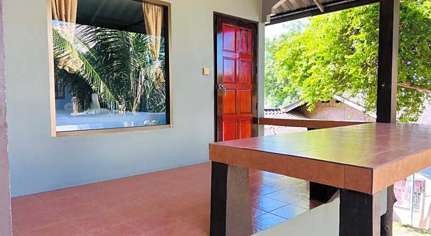 PHUPHA Bungalow Haad Rin