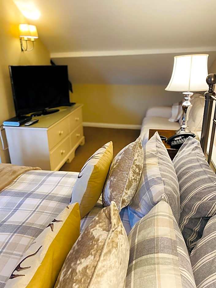 Photo 1 of 8 of 1 King Bed Suite