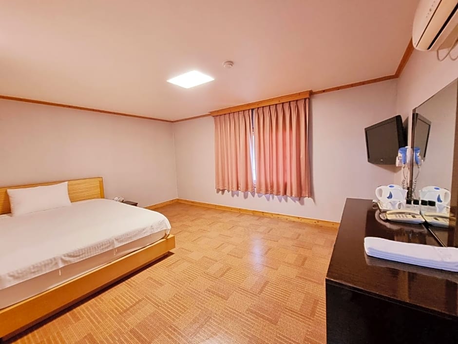 Hotel G