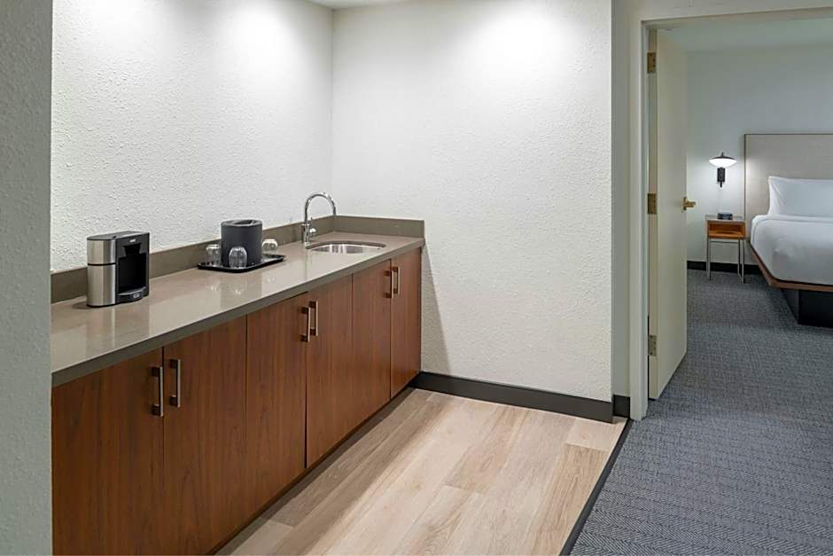 Courtyard by Marriott Providence Lincoln