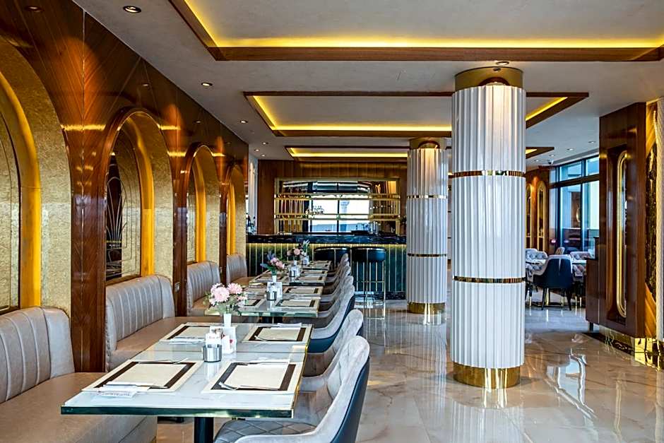 Beethoven Senfoni Hotel