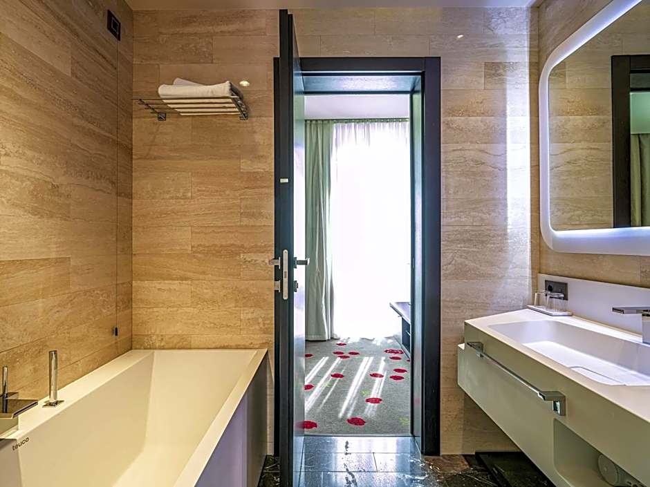 BERDS Hotel Chisinau - MGallery Collection