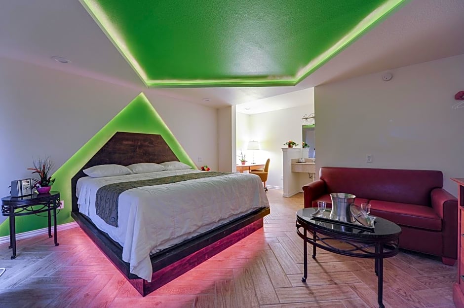 Romantic Inn & Suites