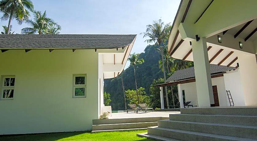 Krabi Beach House ( SHA Plus)