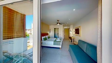 Bungalow - Water Front