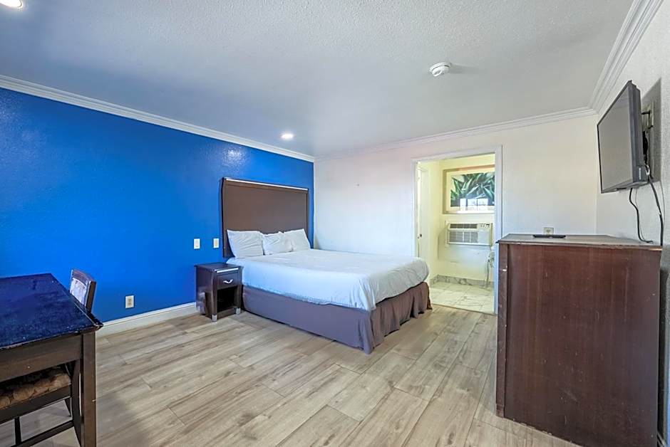 Town and Country Inn