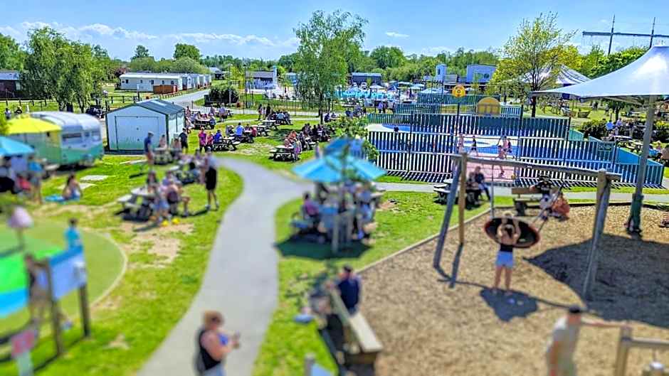 Tattershall Lakes - Merlin Point