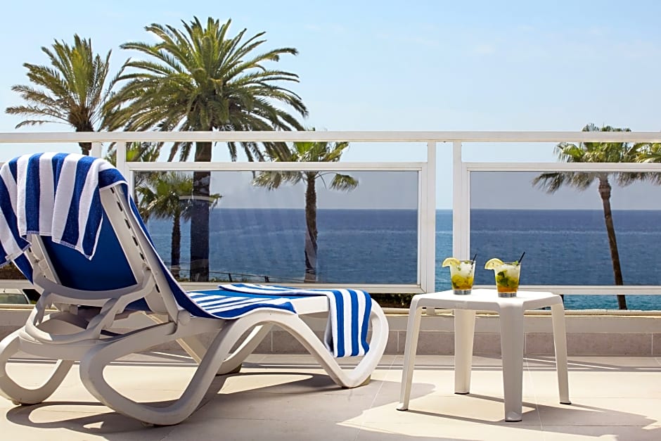 Hotel Las Arenas Affiliated by Meliá