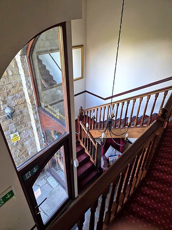 The Waltzing Weasel B&B