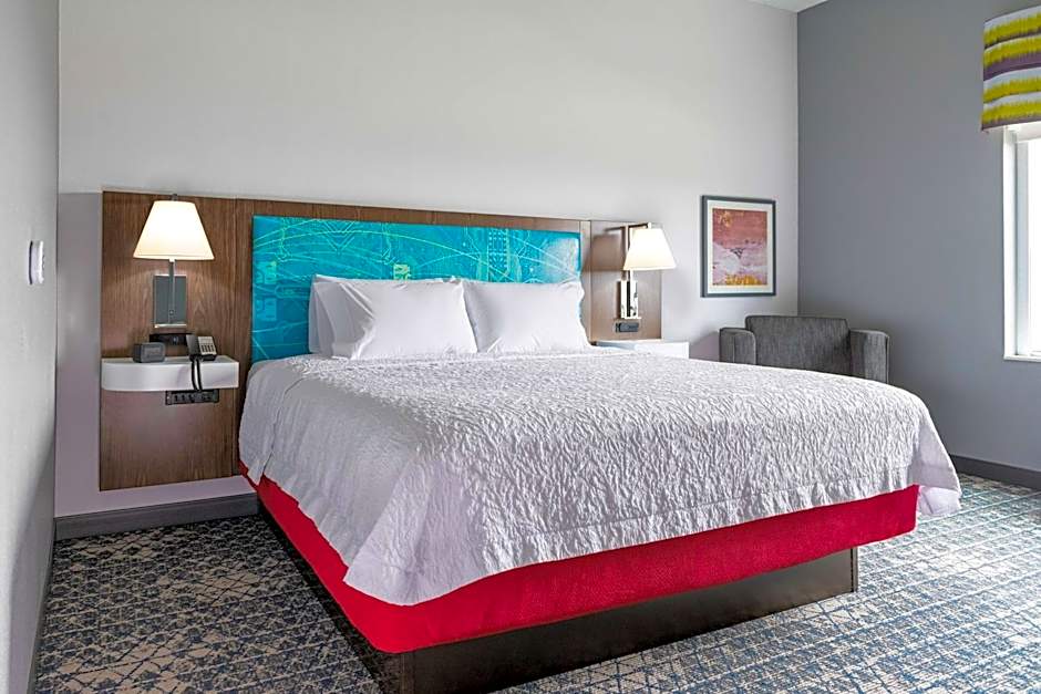 Hampton Inn By Hilton & Suites Pittsburgh New Stanton PA