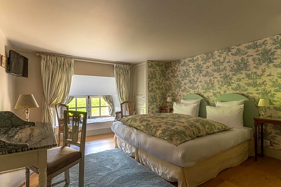 Le Chateau D'Etoges - Les Collectionneurs