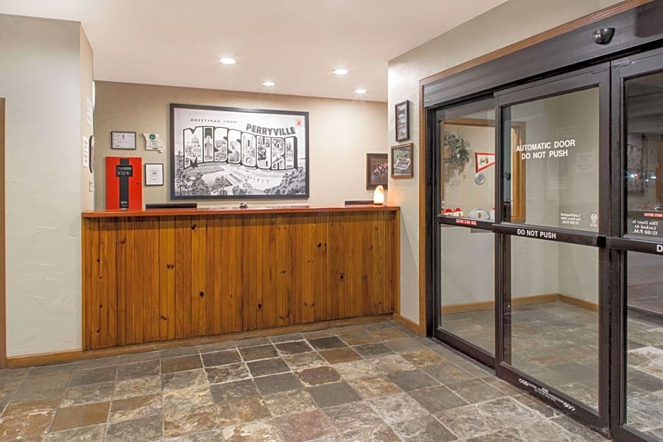 Super 8 by Wyndham Perryville