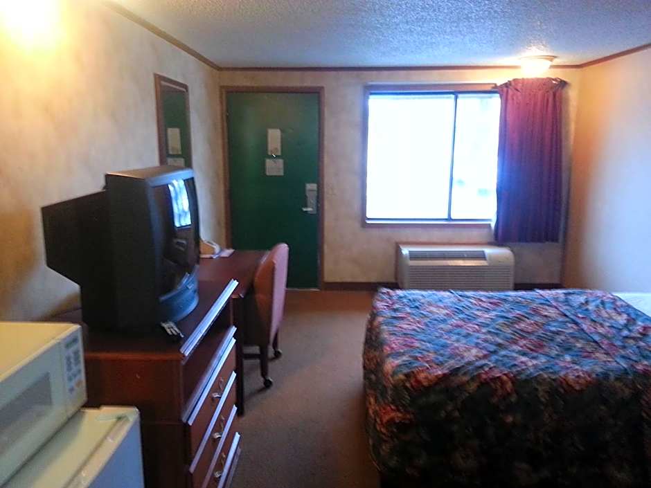 Travelodge by Wyndham Monroe