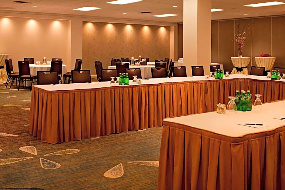 Delta Hotels by Marriott Winnipeg