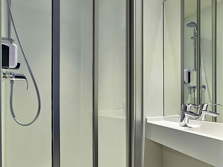 HotelF1 Perpignan Sud