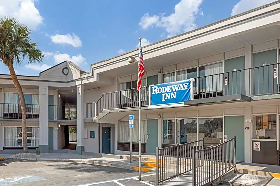Rodeway Inn Orange Park - Jacksonville near Naval Air Station