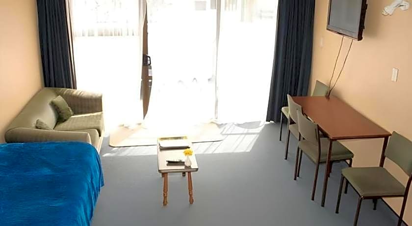 Oxford Court Motel