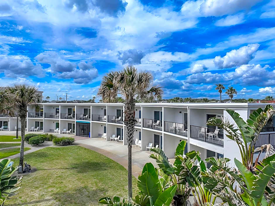 The Seahorse Oceanfront Inn