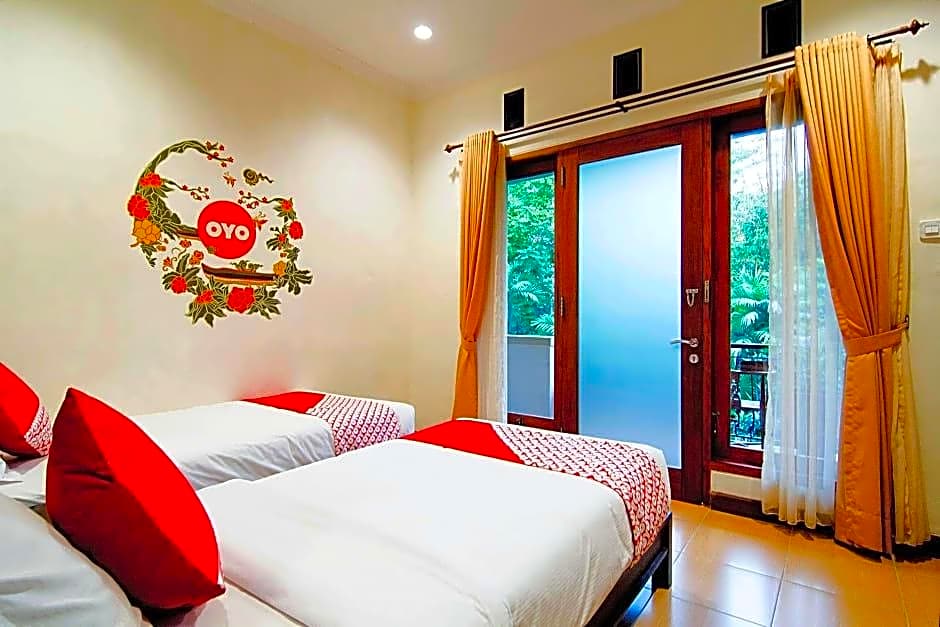 OYO 261 Sasono Putro Guest House