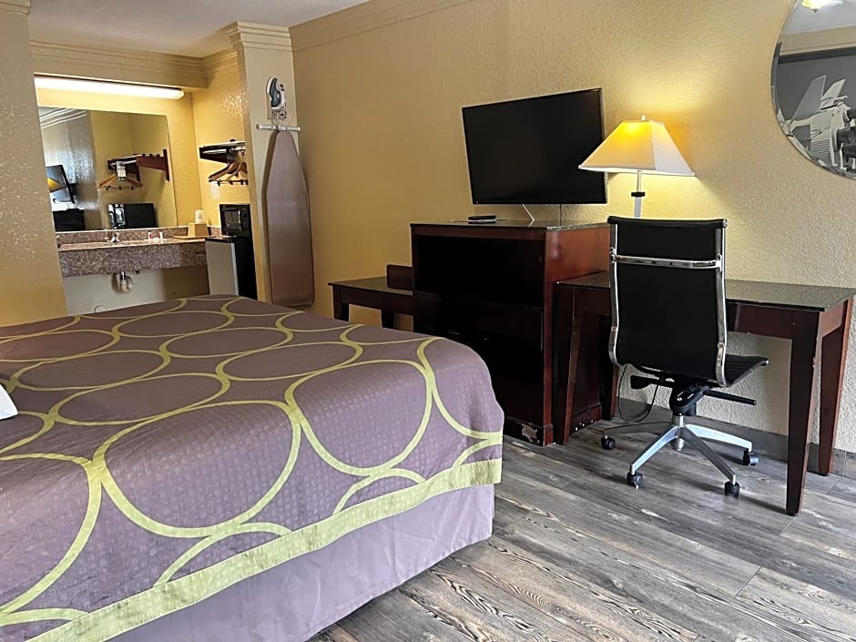 Super 8 by Wyndham Houston West Katy