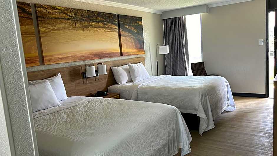 Days Inn by Wyndham Hinesville Near Fort Stewart