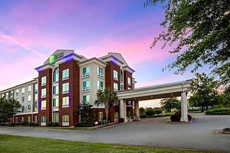 Holiday Inn Express and Suites Newberry By IHG