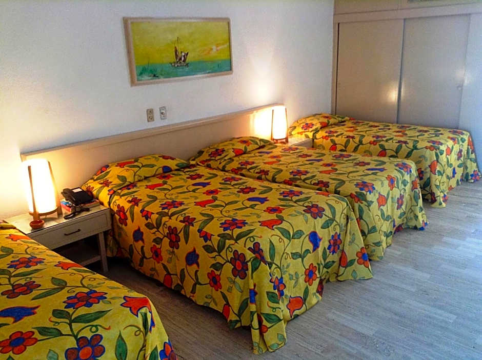 Sands Acapulco Hotel & Bungalows