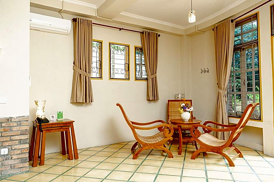 Hotel Deli River and Restaurant Omlandia