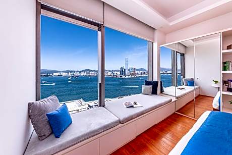 1 King Bed Non Smoking Suite