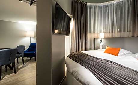 Master Suite