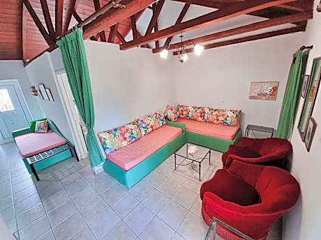 1-Bedroom Apartment