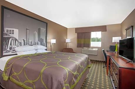 1 King Bed Non-Smoking