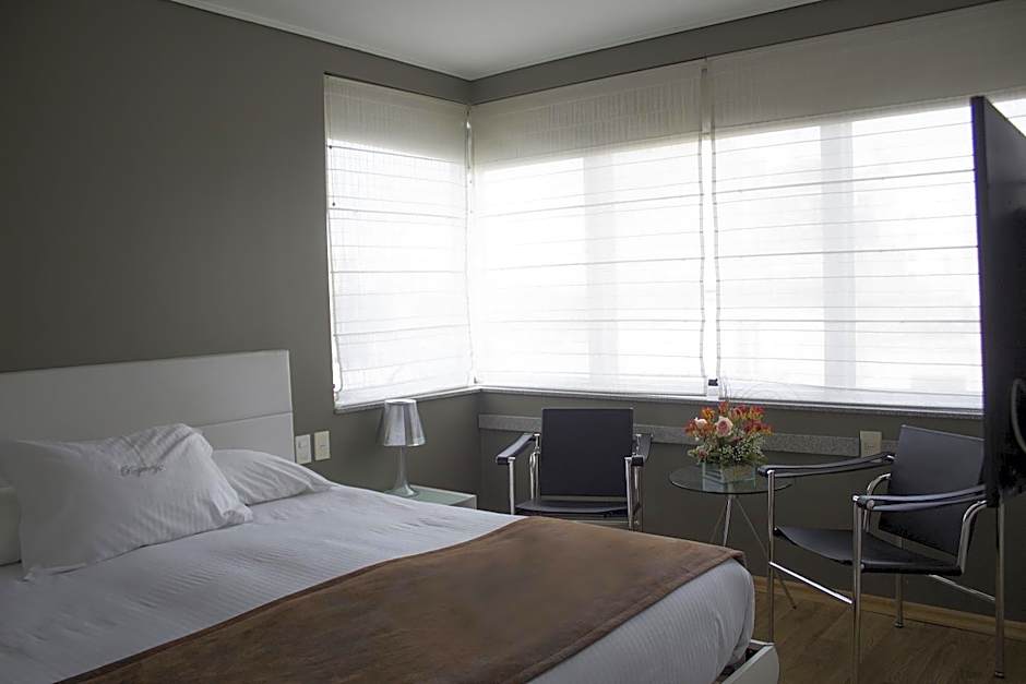 Regency Golf - Hotel Urbano