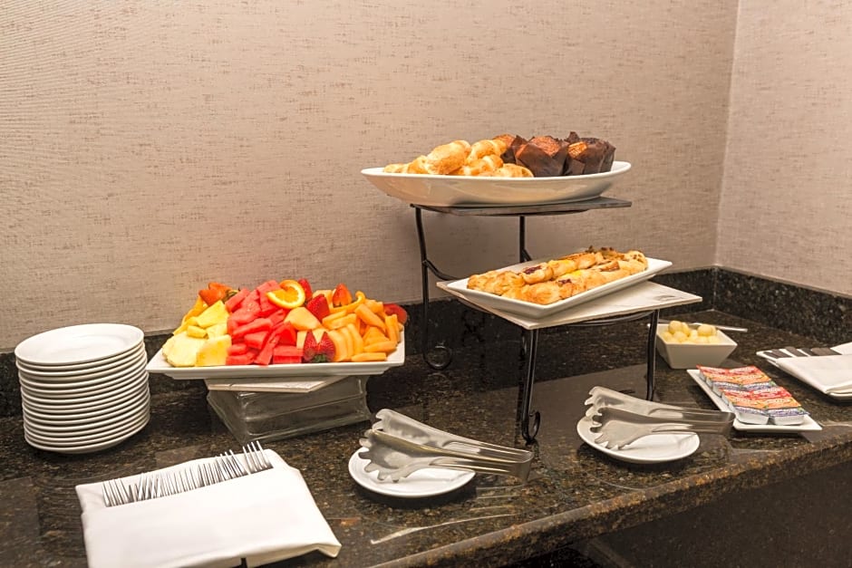 Hilton Chicago/Oak Lawn