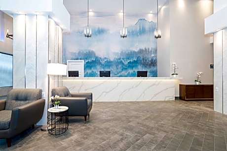 Sandman Signature Calgary Downtown Hotel