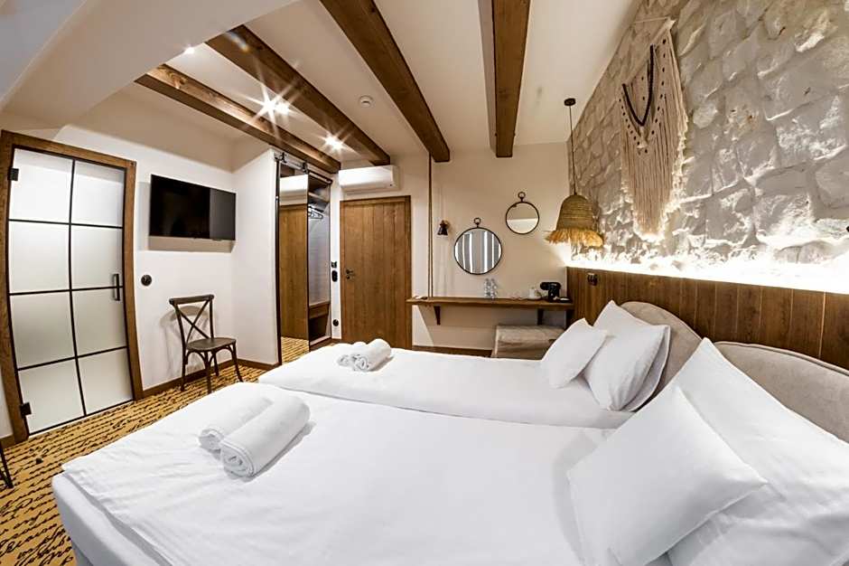 Dwór Bogucin Hotel&Restauracja