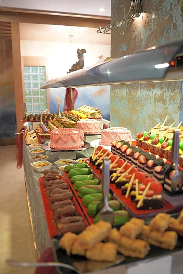 Xperia Saray Beach Hotel