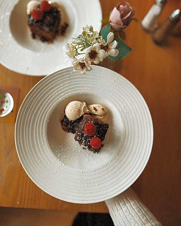 The George and Dragon Inn